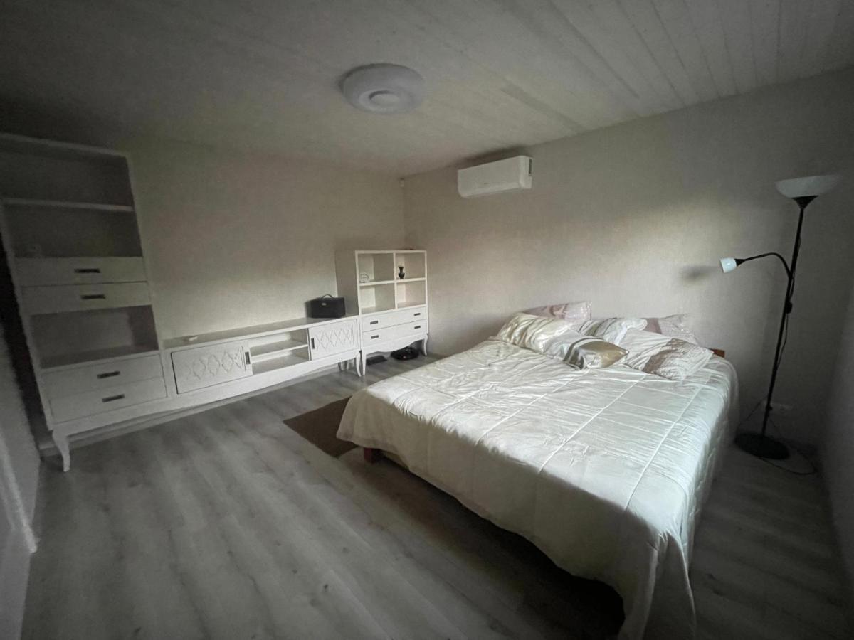 Charming Place For Amazing Vacation ยูร์มาลา ภายนอก รูปภาพ